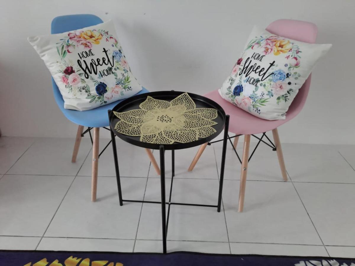 Impiana Homestay Near Putrajaya, Cyberjaya, Musliem Only,Wifi,Netflix Kampung Dengkil Exterior photo